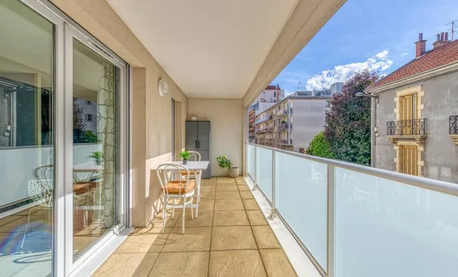 Appartement "Le LUX", Grenoble, HOSTNATION